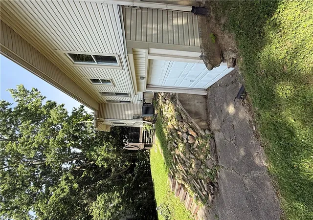 14th image of 275 Ridge Rd, Springfield, OH 45503 | MLS# 950922