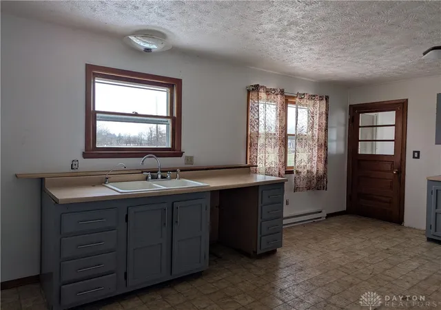Homes for sale in Washington Court House, OH | 3169 Nw Prairie Rd, Washington Court House, OH 43160 | MLS# 950115