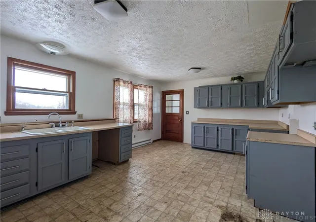 Homes for sale in Washington Court House, OH | 3169 Nw Prairie Rd, Washington Court House, OH 43160 | MLS# 950115
