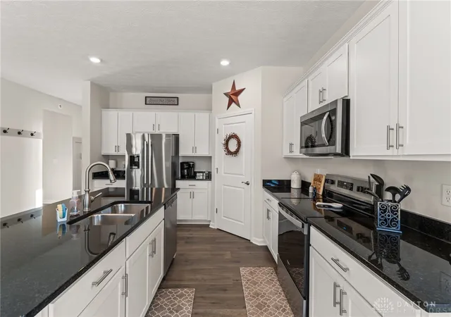 Photo 3 of Sale Pending at 7943 Parsley Pl, Clayton, OH 45315 | MLS# 951560 | Listing updated on 2026-08-01