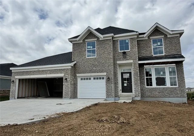 Homes for sale in Springfield, OH | 405 S Landon Ln, Springfield, OH 45505 | MLS# 951753