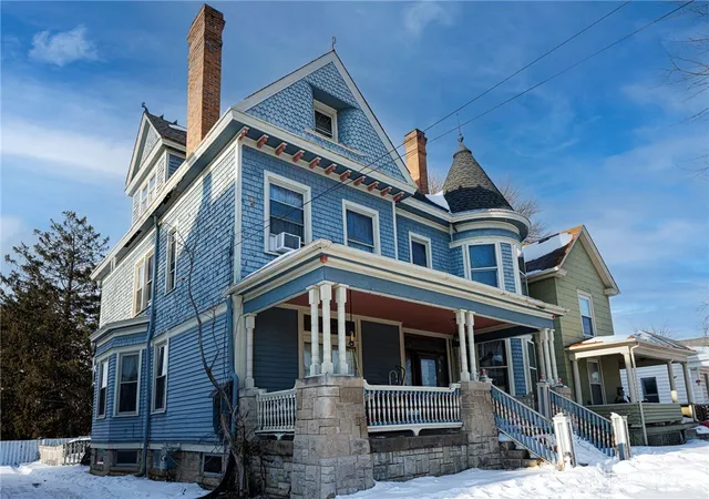 2nd image of 305 E Main St, Blanchester, OH 45107 | MLS# 951555