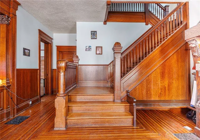 4th image of 305 E Main St, Blanchester, OH 45107 | MLS# 951555