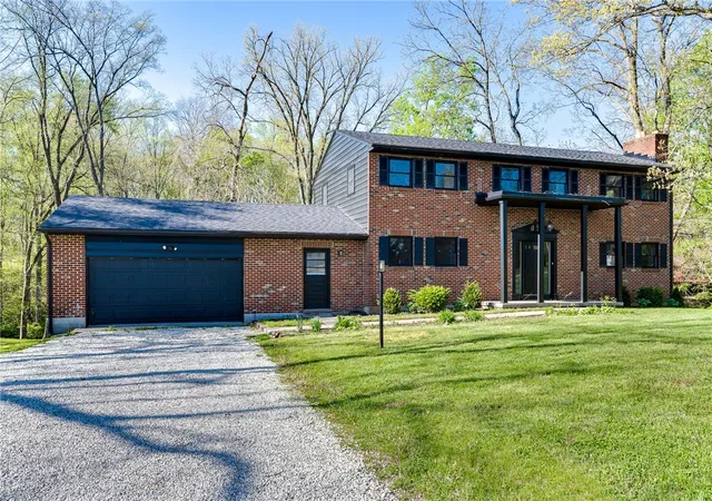 Homes for sale in New Carlisle, OH | 8020 E New Carlisle Rd, New Carlisle, OH 45344 | MLS# 951880