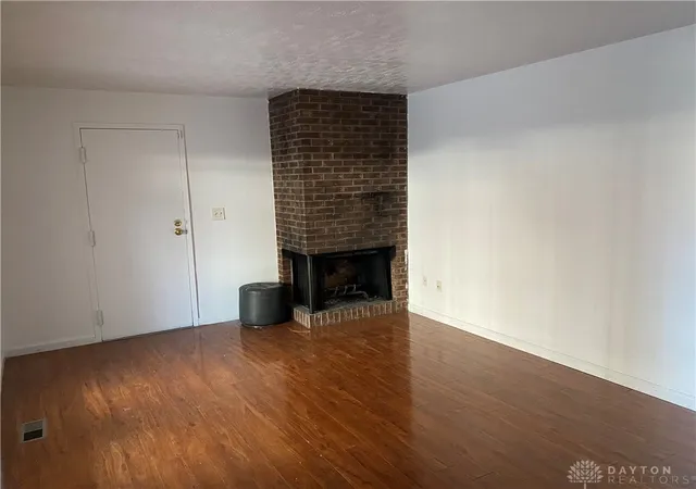 4th image of 5551 Hummock Rd, Dayton, OH 45426 | MLS# 951376