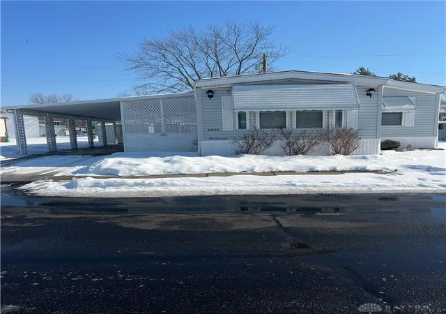Homes for sale in Dayton, OH | 5530 E Sierra Cir, Dayton, OH 45414 | MLS# 952135