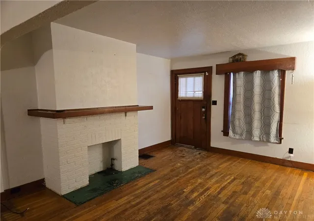 Homes for sale in Dayton, OH | 2310 Oakridge Dr, Dayton, OH 45417 | MLS# 952678