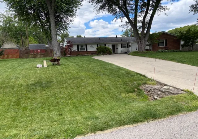 Homes for sale in Bellbrook, OH | 2415 Tennyson Dr, Bellbrook, OH 45305 | MLS# 952725