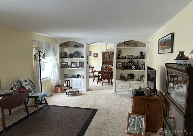Homes for sale in Bellbrook, OH | 2415 Tennyson Dr, Bellbrook, OH 45305 | MLS# 952725
