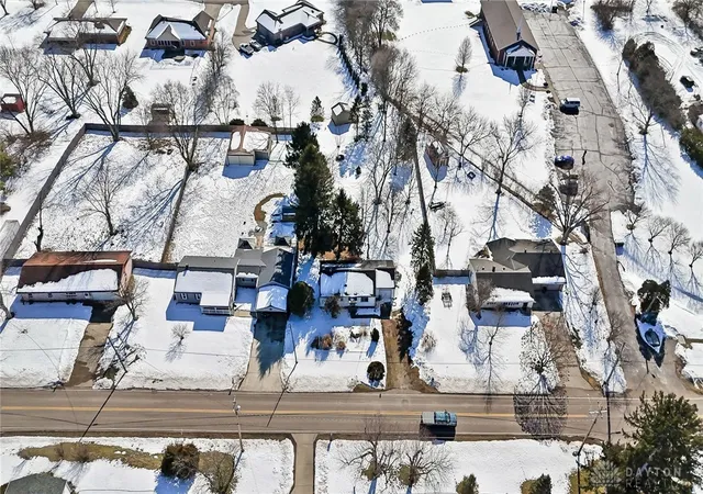 Homes for sale in Franklin, OH | 5711 Fairview Dr, Franklin, OH 45005 | MLS# 952768