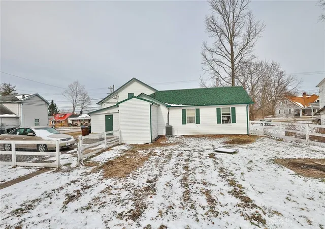 2nd image of 8524 Main St, Butlerville, OH 45162