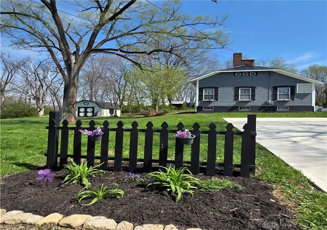 Homes for sale in Beavercreek, OH | 2282 Whitey Marshall Dr, Beavercreek, OH 45434 | MLS# 952948