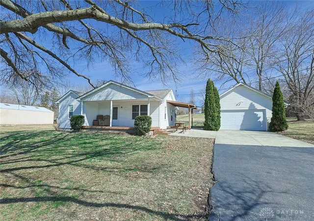 Homes for sale in Franklin, OH | 5604 State Route 123, Franklin, OH 45005 | MLS# 952934