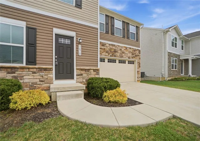 Photo 2 of Sale Pending at 5670 Julia Kate Dr, Morrow, OH 45152 | MLS# 953419 | Listing updated on 2026-06-29