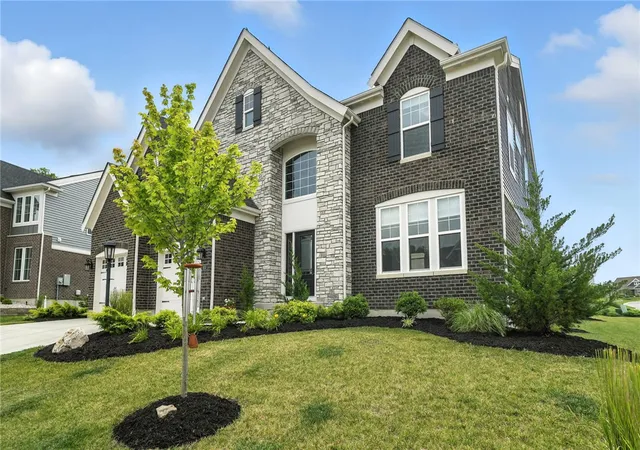 2nd image of 850 Sand Trap Pl, Lebanon, OH 45036 | MLS# 953594