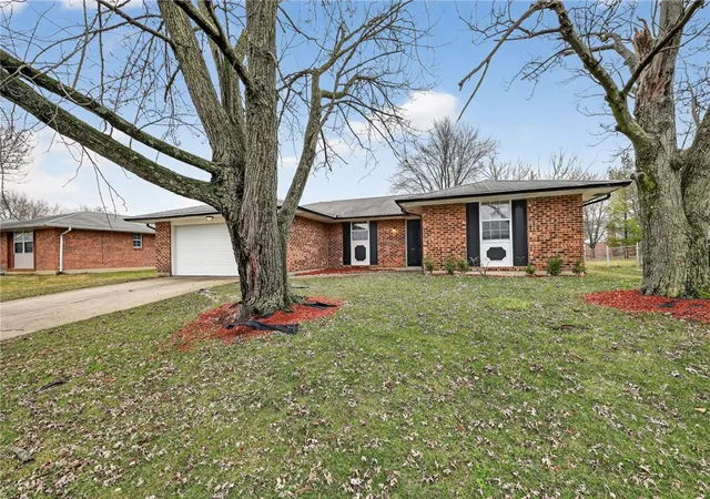 Photo 1 of Single family home for sale at 6070 Charlesgate Rd, Dayton, OH 45424 | MLS# 953822 | Listing updated on 2026-03-25