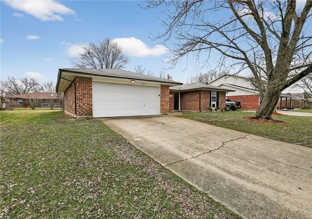 Photo 3 of Single family home for sale at 6070 Charlesgate Rd, Dayton, OH 45424 | MLS# 953822 | Listing updated on 2026-03-25