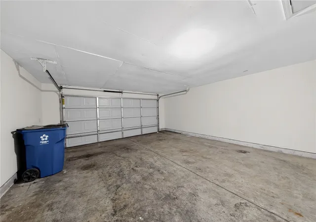 Photo 4 of Single family home for sale at 6070 Charlesgate Rd, Dayton, OH 45424 | MLS# 953822 | Listing updated on 2026-03-25
