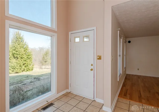 Homes for sale in Xenia, OH | 1783 Ireland Rd, Xenia, OH 45385 | MLS# 953895