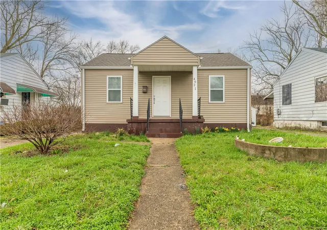Homes for sale in Dayton, OH | 4621 Queens Ave, Dayton, OH 45406 | MLS# 953704