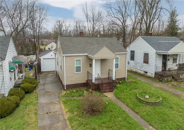 Homes for sale in Dayton, OH | 4621 Queens Ave, Dayton, OH 45406 | MLS# 953704