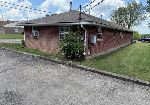 4th image of 100 E Nottingham Rd, Dayton, OH 45405 | MLS# 954020