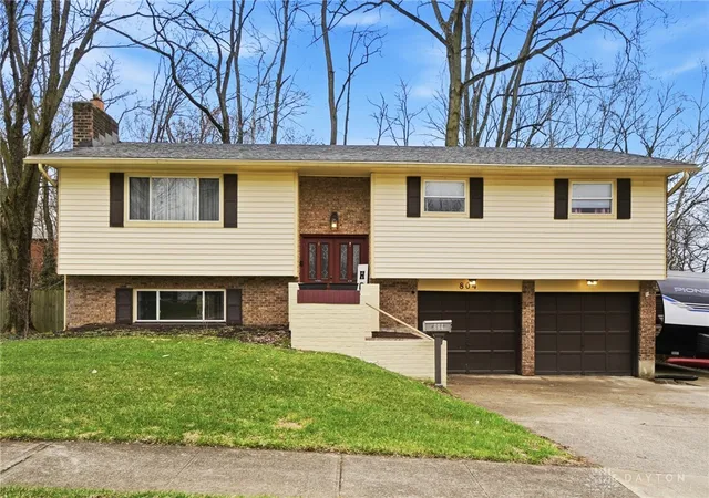 Photo 1 of Single family home for sale at 804 Victoria Dr, Franklin, OH 45005 | MLS# 954047 | Listing updated on 2026-08-02