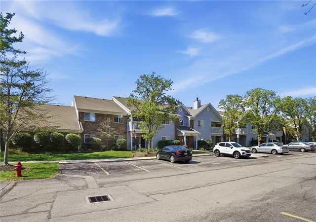 Homes for sale in Loveland, OH | 12061 Carrington Ln #102, Loveland, OH 45140 | MLS# 954091