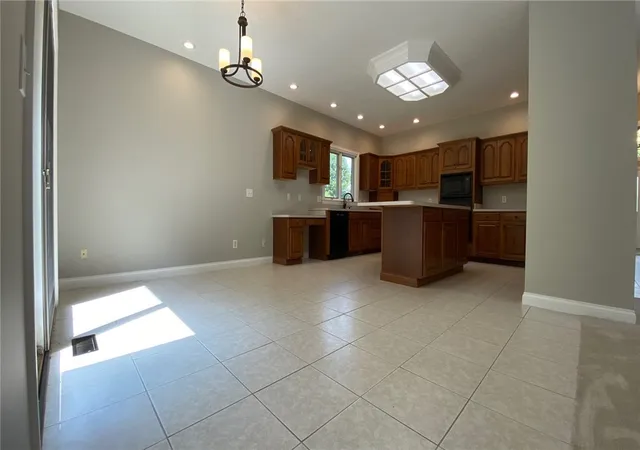 2nd image of 5665 Stone Lake Dr, Dayton, OH 45429 | MLS# 952774