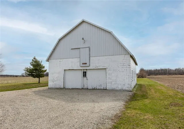 Homes for sale in Bradford, OH | 7627 Horatio Harris Creek Rd, Bradford, OH 45308 | MLS# 954272