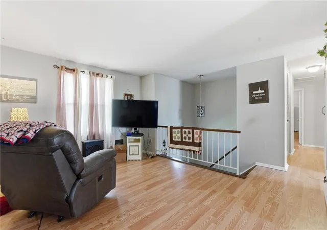 Photo 3 of Single family home for sale at 707 W Martindale Rd, Englewood, OH 45322 | MLS# 954483 | Listing updated on 2026-07-06