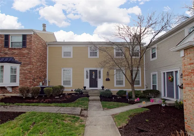 Photo 1 of Condo for sale at 3 S Applewood Ct, Fairfield, OH 45014 | MLS# 954813 | Listing updated on 2026-06-04