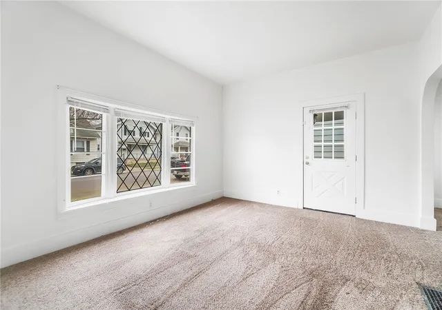 4th image of 1108 Elwood St, Middletown, OH 45042 | MLS# 954997