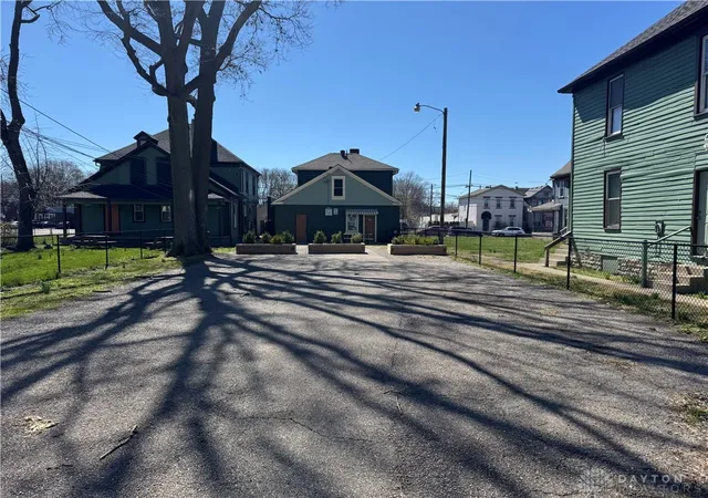 2nd image of 1220 1222 Wayne Ave, Dayton, OH 45410 | MLS# 955243