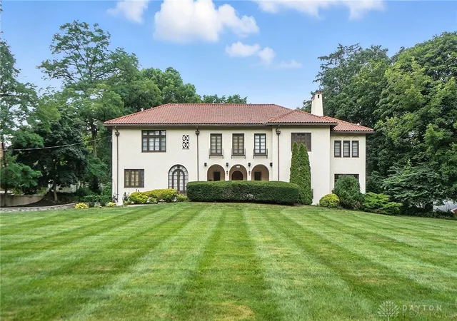 Homes for sale in Oakwood, OH | 25 W Thruston Blvd, Oakwood, OH 45419 | MLS# 954935