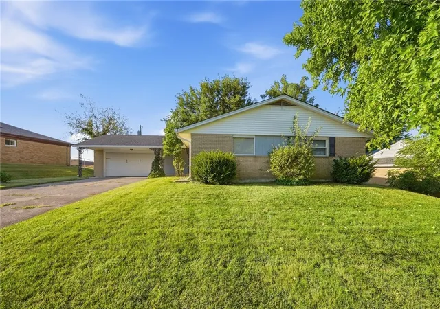 1st image of 4400 Knollcroft Rd, Dayton, OH 45426 | MLS# 954870