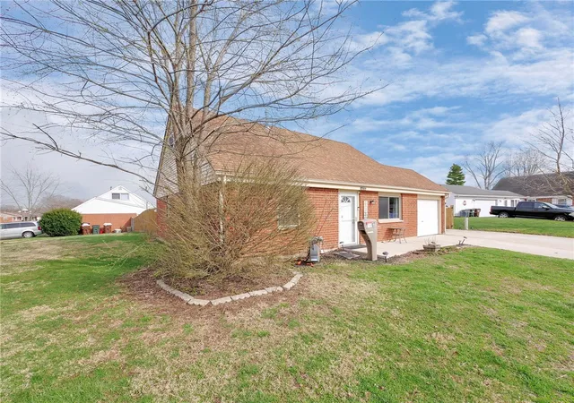 Photo 2 of Sale Pending at 1407 Navajo Dr, Xenia, OH 45385 | MLS# 955523 | Listing updated on 2026-07-27