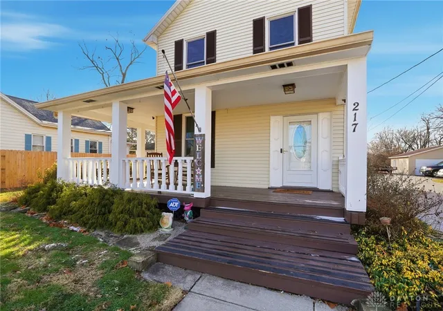 Photo 3 of Sale Pending at 217 W Fosters Maineville Rd, Maineville, OH 45039 | MLS# 955757 | Listing updated on 2026-07-09