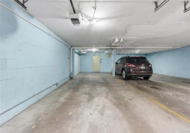 2nd image of 3225 Southdale Dr, Dayton, OH 45409