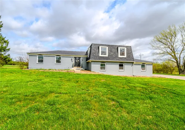 1st image of 6169 Dayton Farmersville Rd, Jefferson Twp, OH 45417 | MLS# 955793