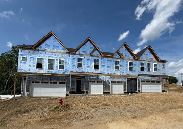 1st image of 2843 Forest Haven Dr #1, Middletown, OH 45044 | MLS# 955780
