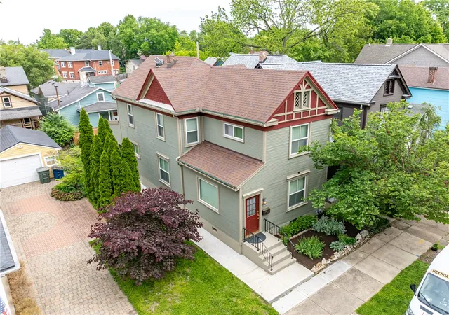 Homes for sale in Dayton, OH | 247 Park Dr, Dayton, OH 45410 | MLS# 955832