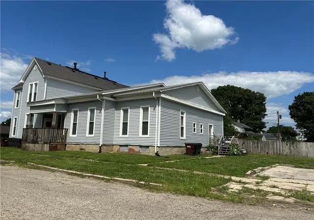 5th image of 312 W Jefferson St, New Carlisle, OH 45344 | MLS# 955890