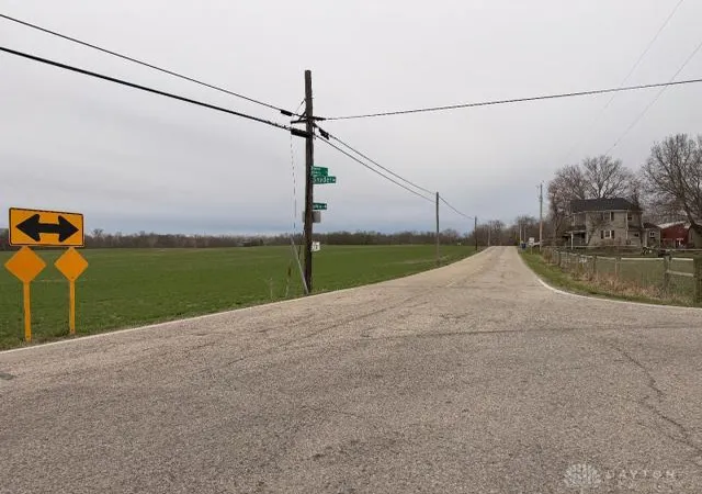 Homes for sale in New Lebanon, OH | 7975 Dayton Liberty Rd, New Lebanon, OH 45345 | MLS# 955985