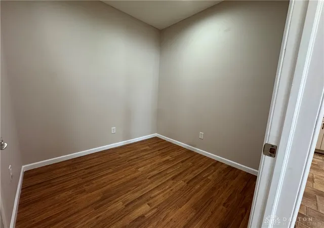 Listing Photo 2 - Condo for sale in building located at 523 Newport, Xenia, OH 45385 - Unit #