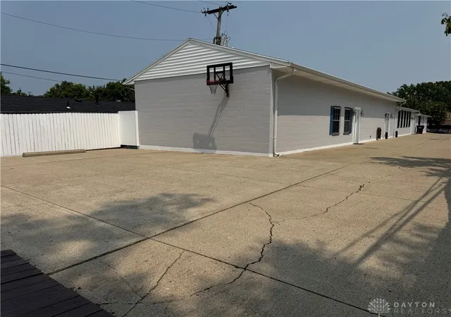 Homes for sale in Xenia, OH | 523 Newport, Xenia, OH 45385 | MLS# 955925