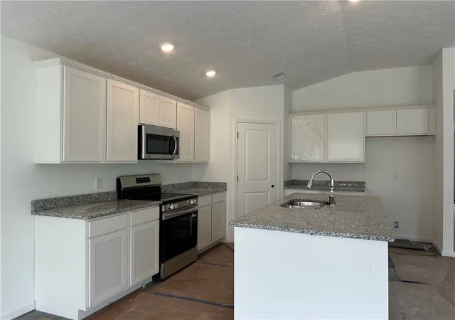 Photo 3 of Sale Pending at 1240 Wind Rock Dr, Tipp City, OH 45373 | MLS# 956162 | Listing updated on 2026-09-24