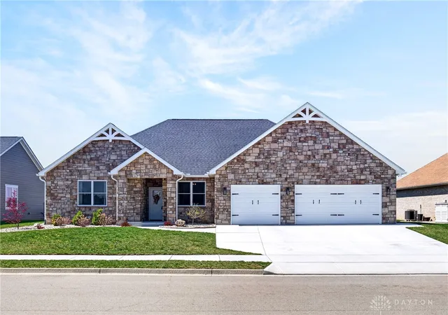 1st image of 945 Rosenthal Dr, Troy, OH 45373 | MLS# 954637