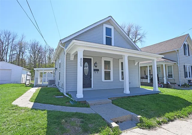 Homes for sale in Piqua, OH | 809 W Water St, Piqua, OH 45356 | MLS# 956260