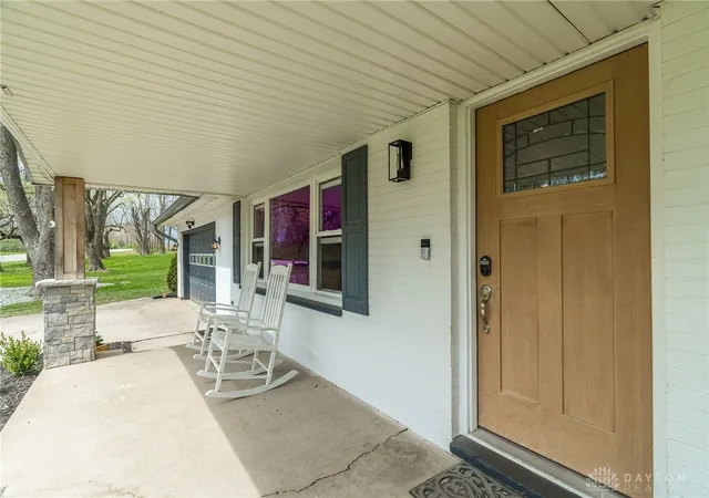 Homes for sale in Eaton, OH | 8923 W Us Route 35, Eaton, OH 45320 | MLS# 956356